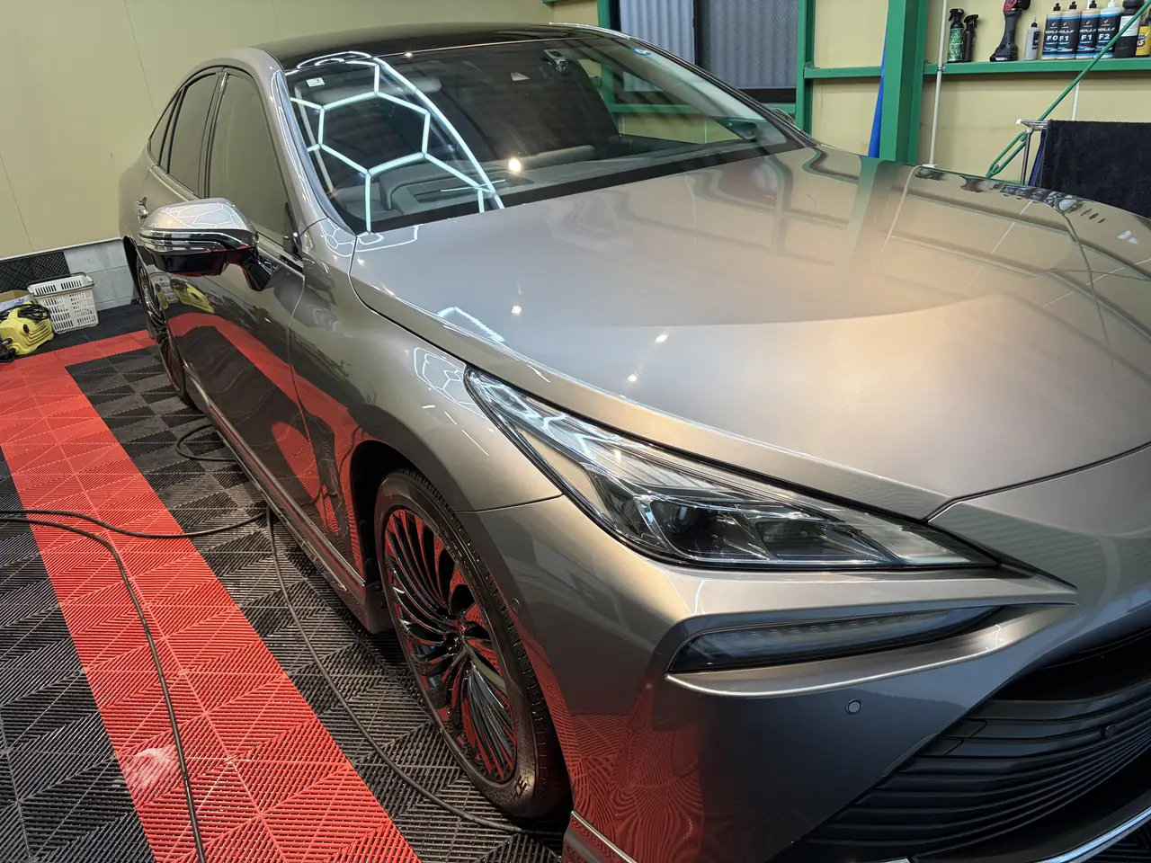 トヨタ MIRAI スタンダード洗車